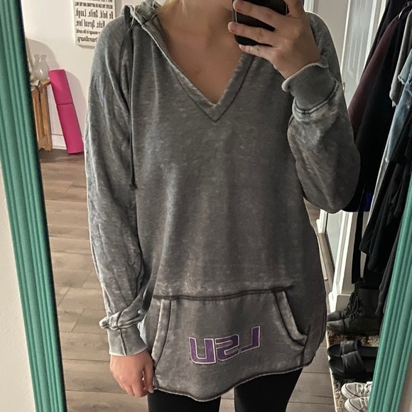 LSU pullover - Picture 5 of 5